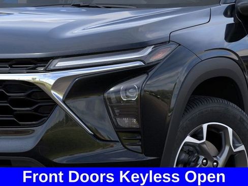 New 2026 Chevrolet Trax LT w/ Driver Confidence Package image 11