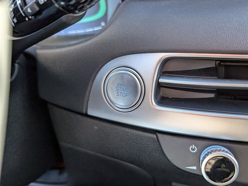 Used 2024 Hyundai Palisade SEL image 25