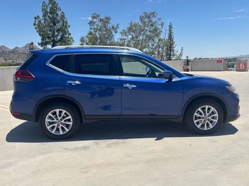 Used 2019 Nissan Rogue SV FWD image 5