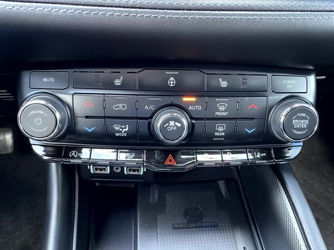 Used 2022 Dodge Durango GT AWD/4WD image 18