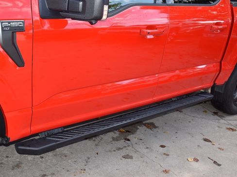 Certified 2022 Ford F150 XLT w/ Equipment Group 302A High image 37