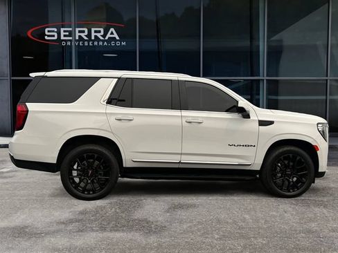 Used 2024 GMC Yukon SLT AWD/4WD image 6