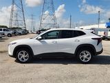 Used 2025 Chevrolet Trax LS w/ LS Convenience Package image 4