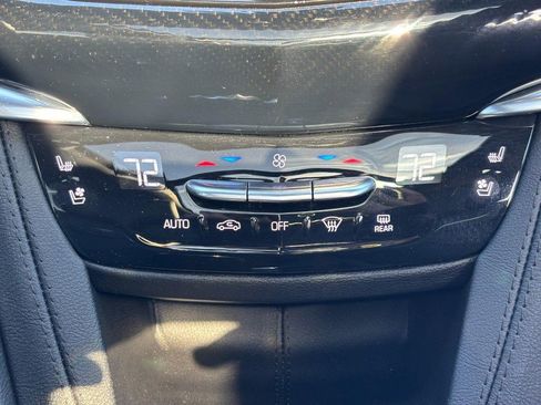 Used 2024 Cadillac XT6 Sport w/ Technology Package image 15