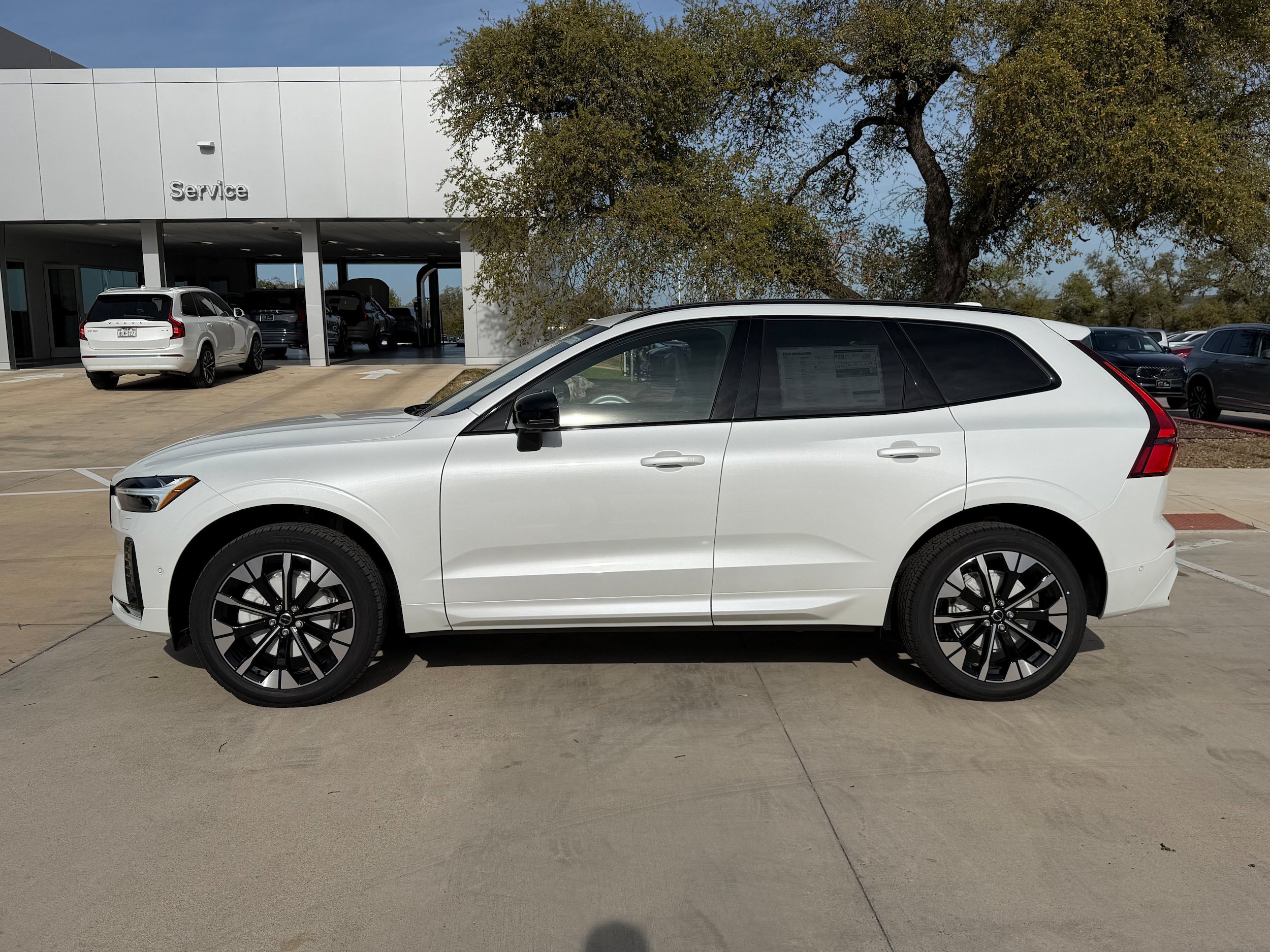 New 2026 Volvo XC60 B5 Plus w/ Protection Package Premier AWD/4WD image 3
