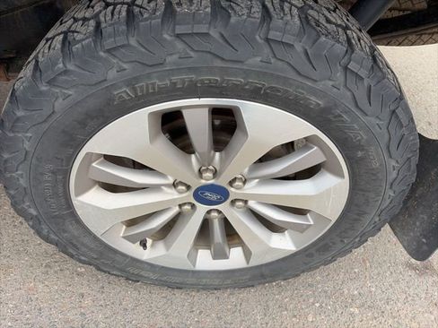 Used 2018 Ford F150 XL w/ Equipment Group 101A Mid AWD/4WD image 8