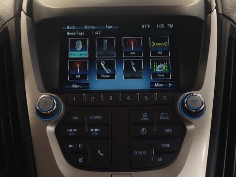 Used 2017 Chevrolet Equinox LS FWD image 25