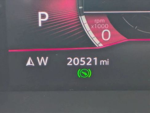 Used 2023 Volkswagen Tiguan SE R-Line image 10