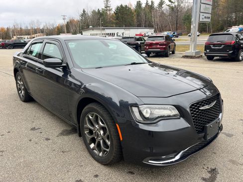 Used 2016 Chrysler 300 S image 3