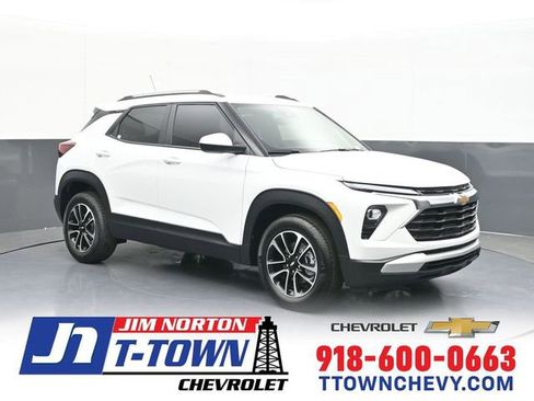 New 2026 Chevrolet TrailBlazer LT w/ Driver Confidence Package FWD image 1
