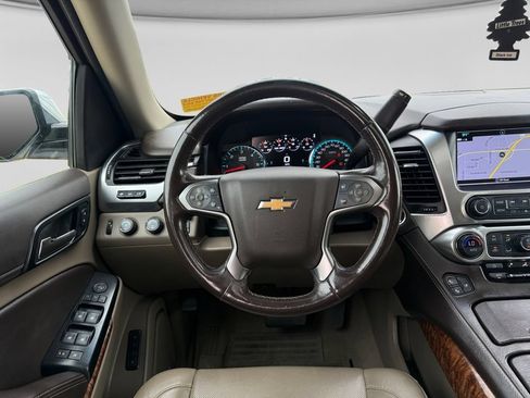Used 2020 Chevrolet Suburban Premier AWD/4WD image 2