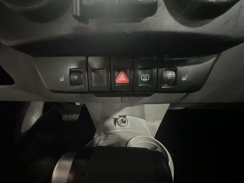 Used 2004 Volkswagen Beetle GLS FWD image 21