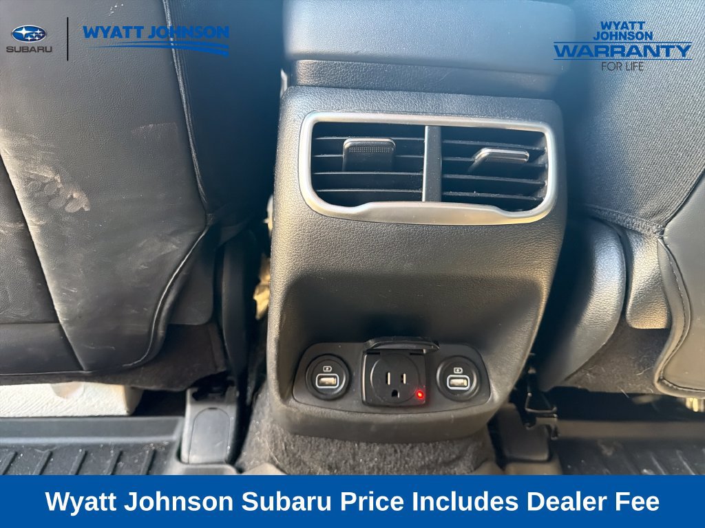 Used 2023 Hyundai Santa Fe Limited AWD/4WD image 33