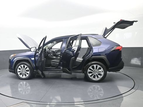 Used 2025 Toyota RAV4 XLE Premium FWD image 75