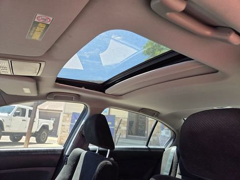 Used 2011 Honda Accord EX image 34
