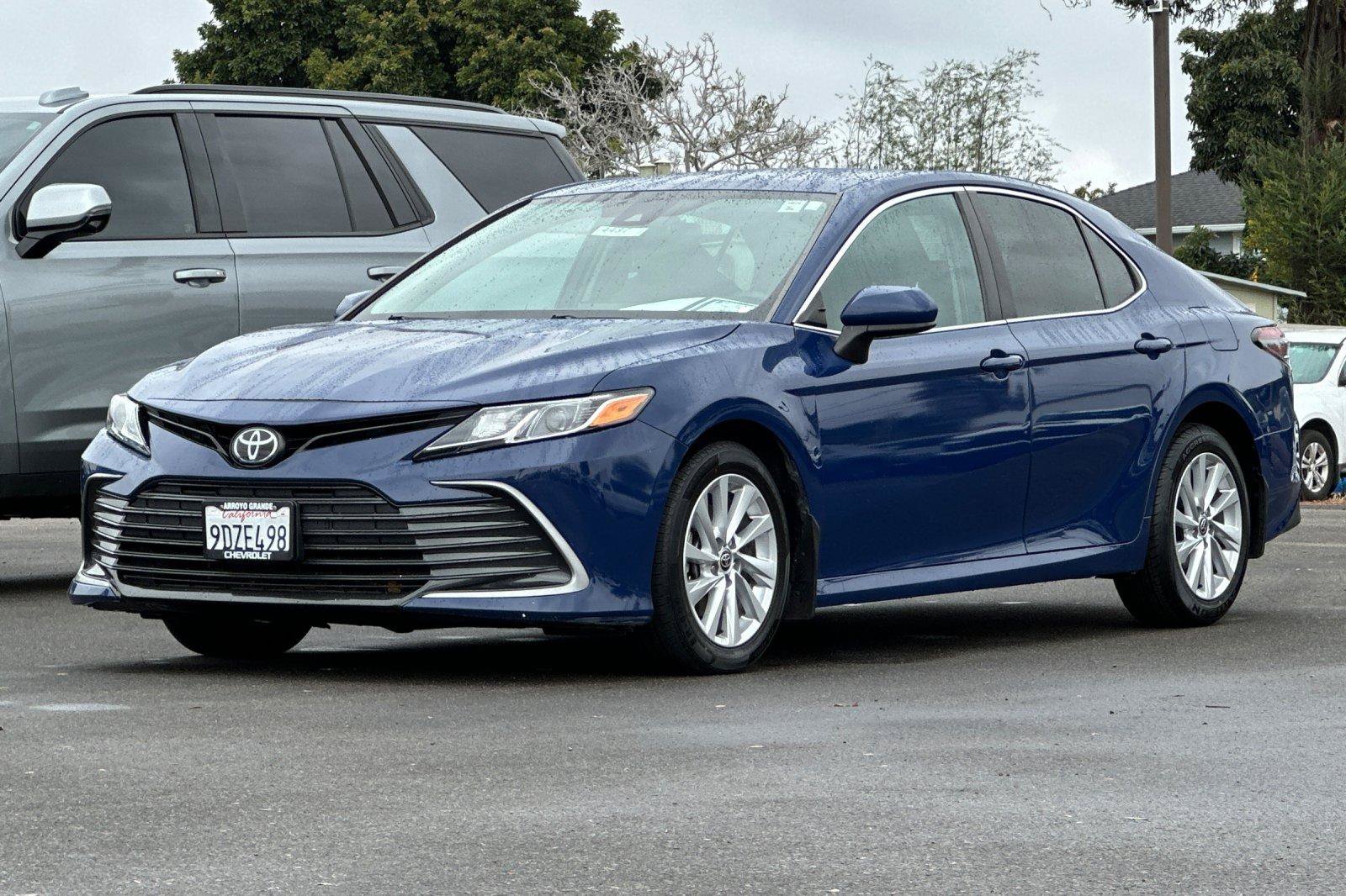 Used 2023 Toyota Camry LE FWD image 11