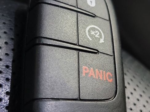 Used 2016 Dodge Journey R/T w/ Blacktop Package image 30