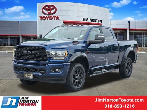 Used 2018 Toyota 4Runner Limited AWD/4WD image 3