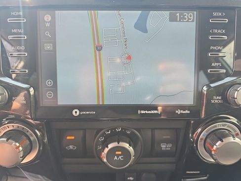 Used 2023 Toyota 4Runner TRD Off-Road image 31