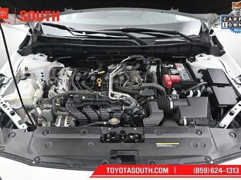 Used 2025 Nissan Altima 2.5 SV FWD image 31