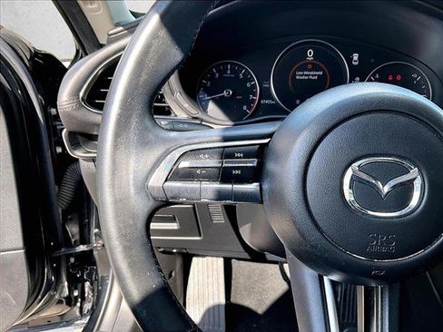 Used 2019 MAZDA MAZDA3 Sedan FWD image 18