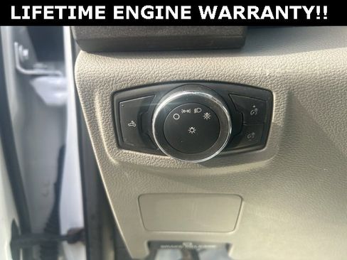 Used 2021 Ford F250 XL w/ Camper Package image 11