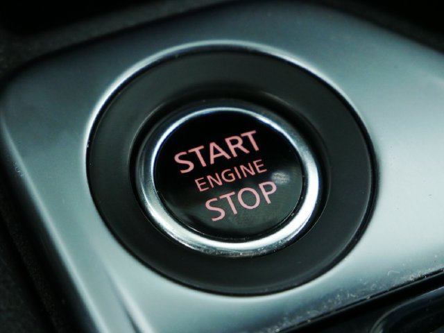 Used 2025 Nissan Sentra SV FWD image 26
