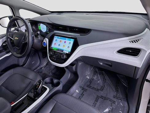 Used 2021 Chevrolet Bolt Premier w/ Infotainment Package image 29
