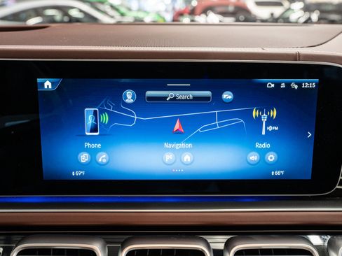 Used 2026 Mercedes-Benz Maybach GLS 600 4MATIC image 37