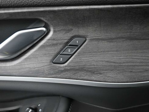 Used 2022 Jeep Grand Cherokee L Limited image 19