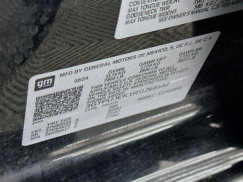 Used 2024 GMC Sierra 1500 Elevation image 12