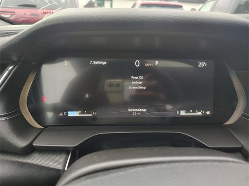 New 2025 Jeep Grand Cherokee Altitude image 17