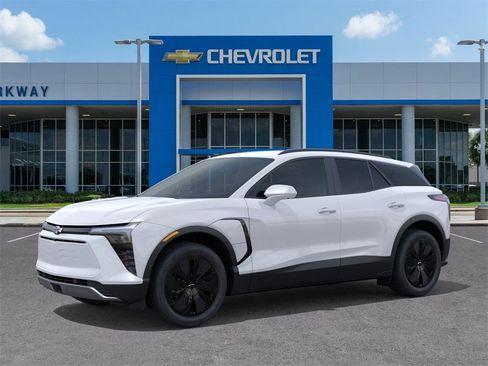 New 2026 Chevrolet Blazer EV LT image 2
