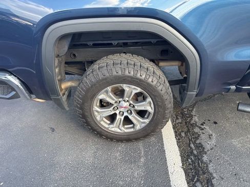 Used 2021 GMC Sierra 1500 4x4 Crew Cab w/ Sierra Value Package image 13