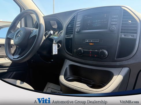 Used 2023 Mercedes-Benz Metris image 26