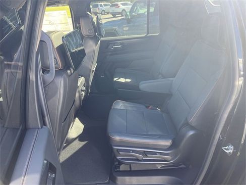 New 2026 GMC Yukon XL AT4 w/ AT4 Premium Plus Package image 14