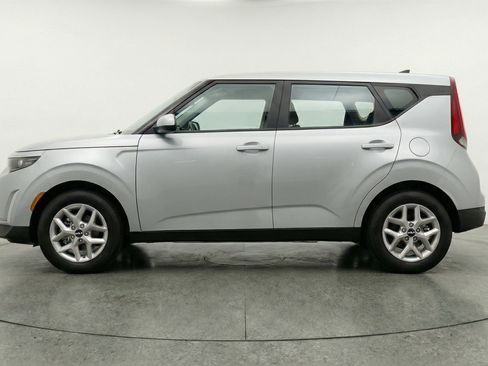 Used 2025 Kia Soul LX w/ LX Technology Package image 5