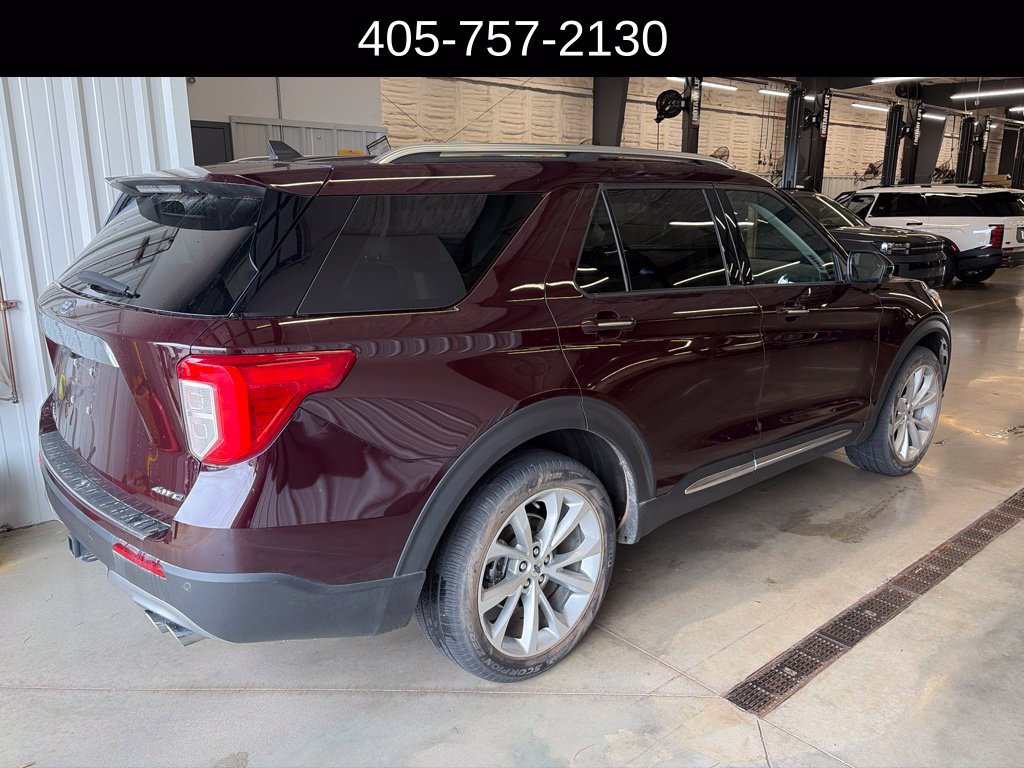 Used 2023 Ford Explorer Platinum w/ Technology Package AWD/4WD image 11