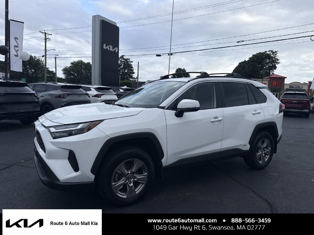 Used 2024 Toyota RAV4 XLE w/ Convenience Package AWD/4WD image 1