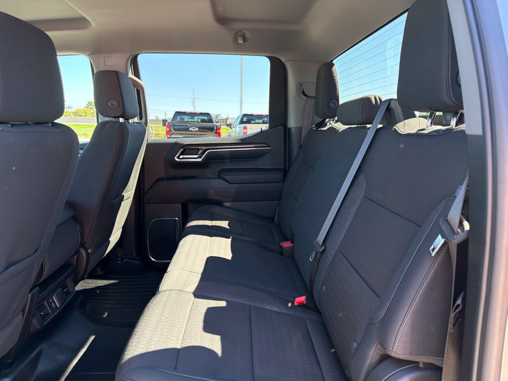 Used 2024 Chevrolet Silverado 1500 LT AWD/4WD image 13