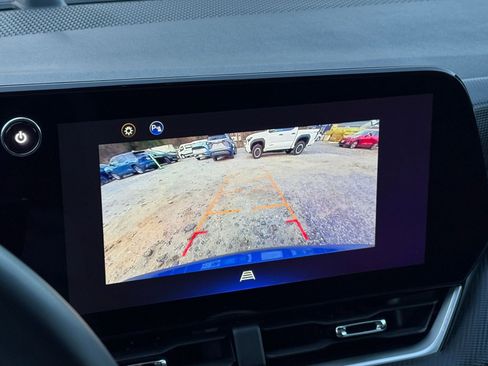 Used 2025 Chevrolet Equinox LT image 17