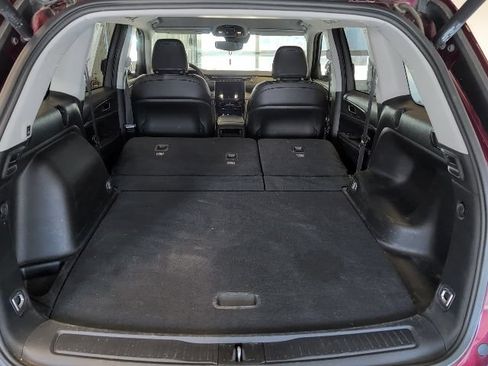Used 2023 Jeep Grand Cherokee Limited AWD/4WD image 33