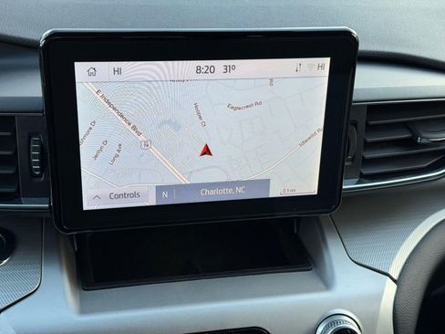 Used 2022 Ford Explorer XLT w/ Equipment Group 202A image 26