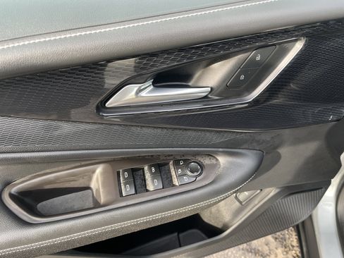 Used 2024 Chevrolet Blazer EV LT image 12