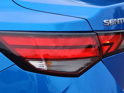 Used 2025 Nissan Sentra SV image 33