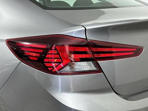 Used 2020 Hyundai Elantra Value Edition w/ Cargo Package (C1) FWD image 25