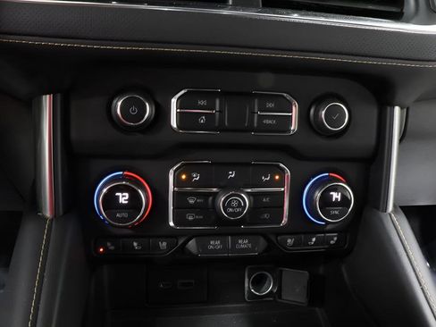 Used 2021 Chevrolet Suburban Premier AWD/4WD image 10