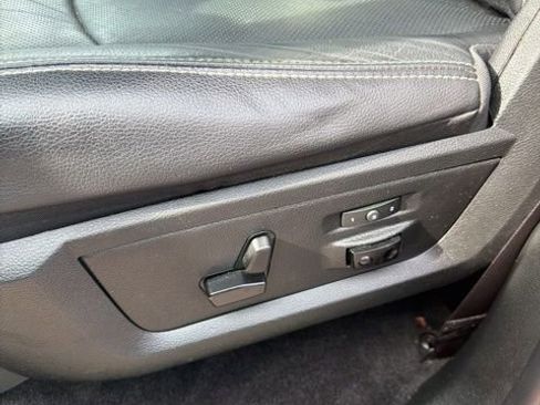 Used 2018 RAM 1500 Laramie w/ Convenience Group AWD/4WD image 13