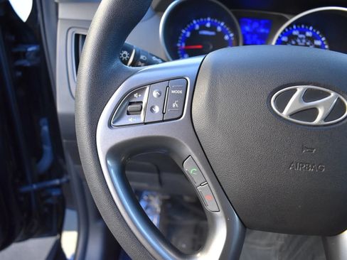 Used 2015 Hyundai Tucson GLS FWD image 13