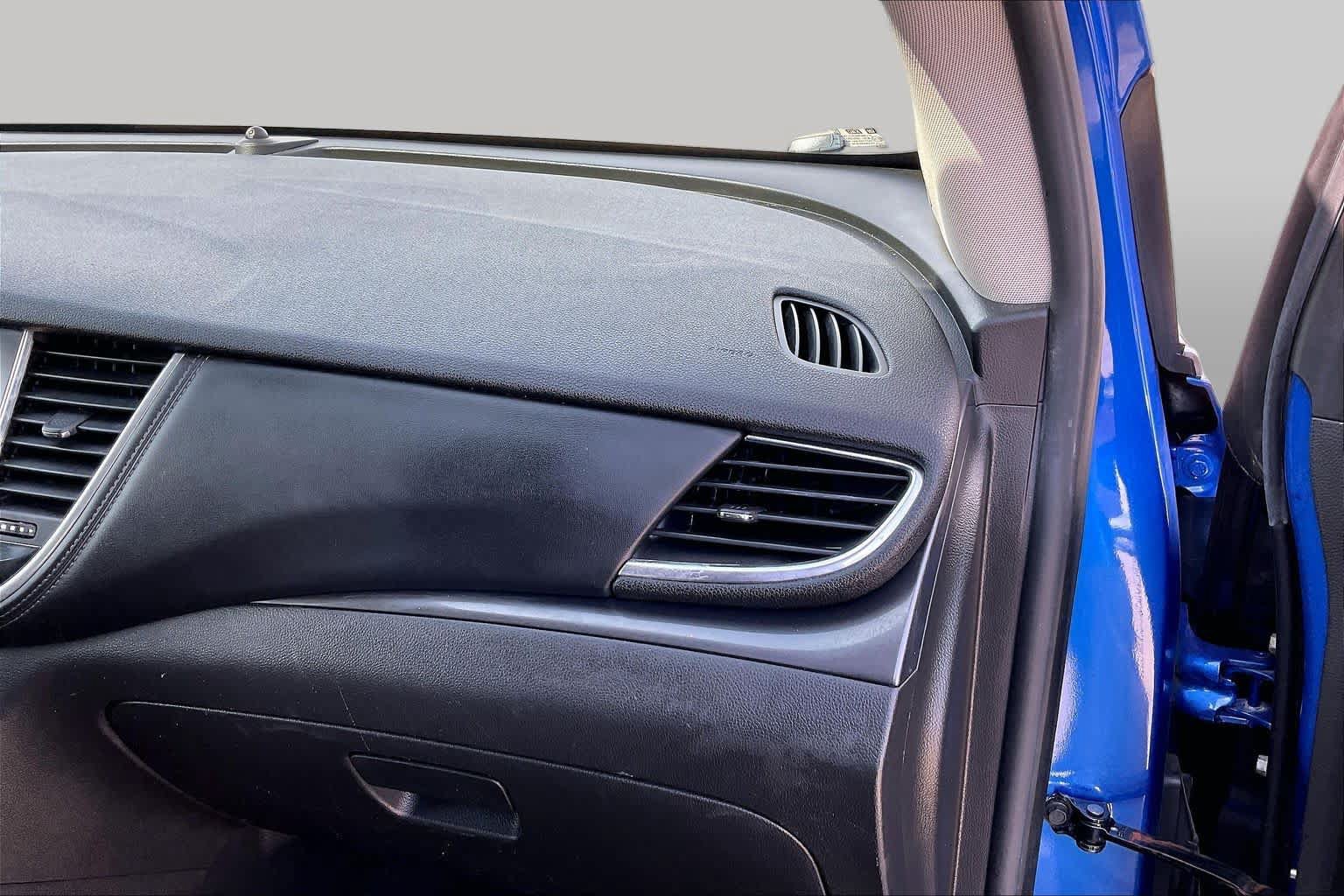 Used 2018 Buick Encore Preferred AWD/4WD image 18